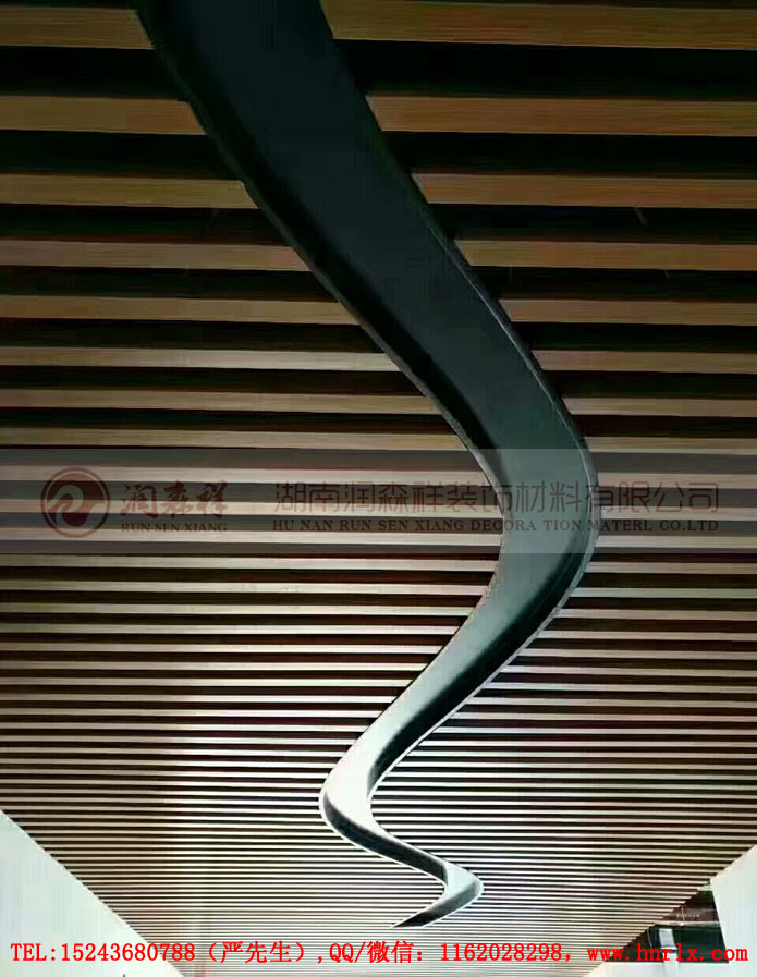 湖南仿木纹铝方通天花,铝单板,Z型勾搭龙骨
