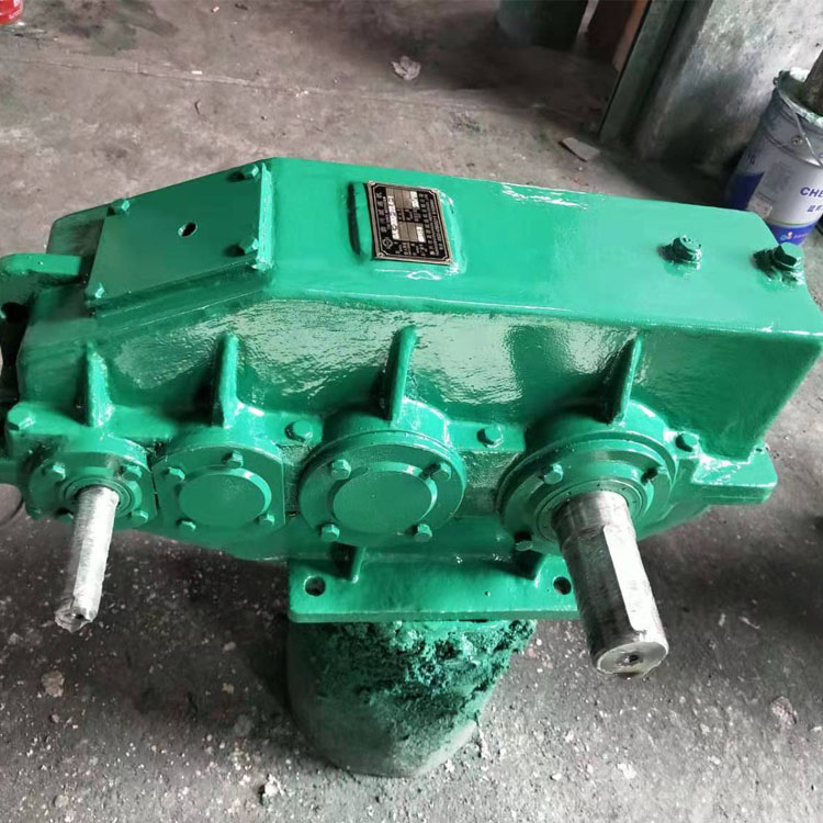 钢构件厂用ZSC750-38.97-3/4齿轮减速机现货价格  行车用减速机  ZSC750齿轮减速机  ZSC750减速机价格
