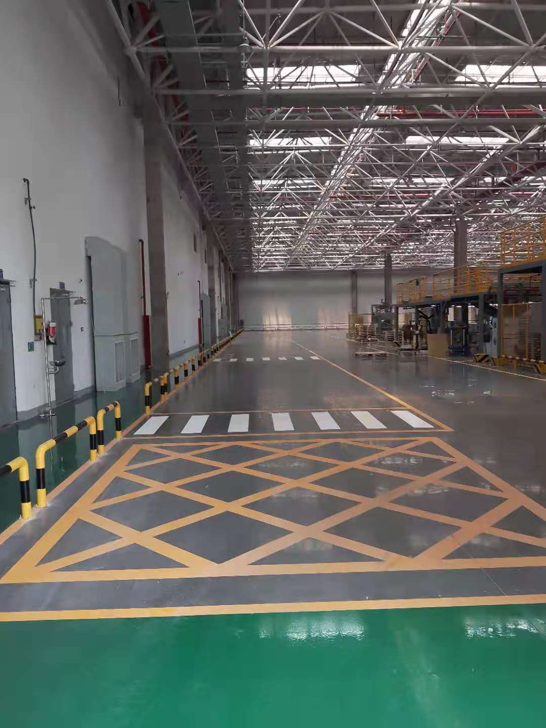 南京厂区道路划线，达尊工厂车间的5S管理  南京道路划线  南京厂区划线  南京停车场划线