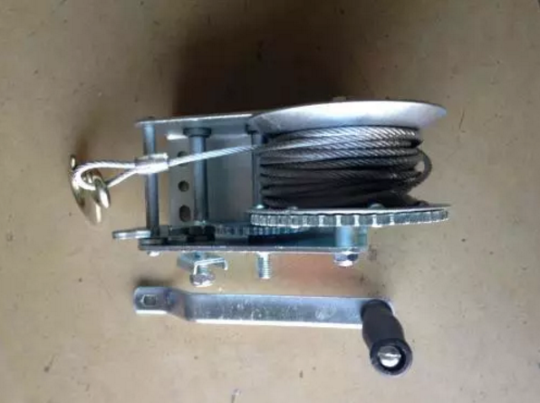 自锁手摇绞盘自锁式手摇式绞盘各种型号手摇