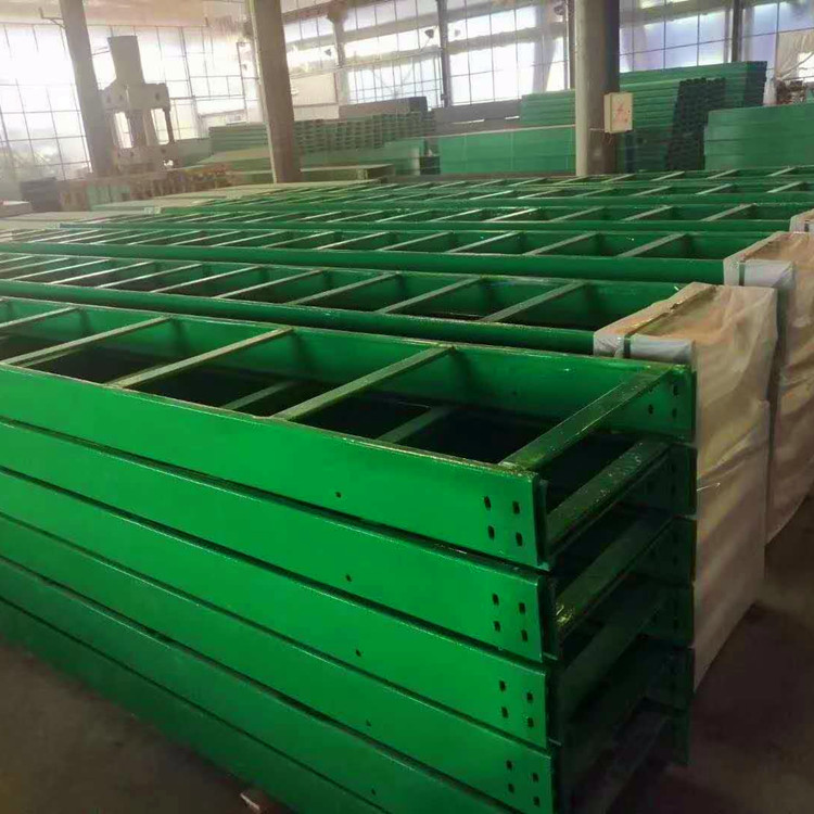 环氧树脂复合型桥架厂家河北隆鑫复合材料有限公司
