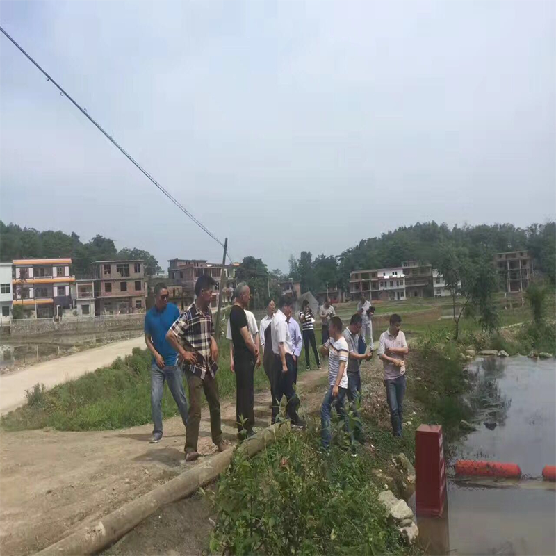 东大滩水库拦河漂浮浮子组合式装网PE拦污浮筒  拦污浮排  截污浮球