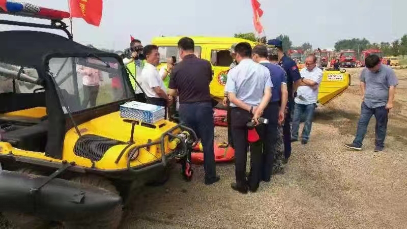 B水陆两栖车型号——23马力强劲动力，水路两用车