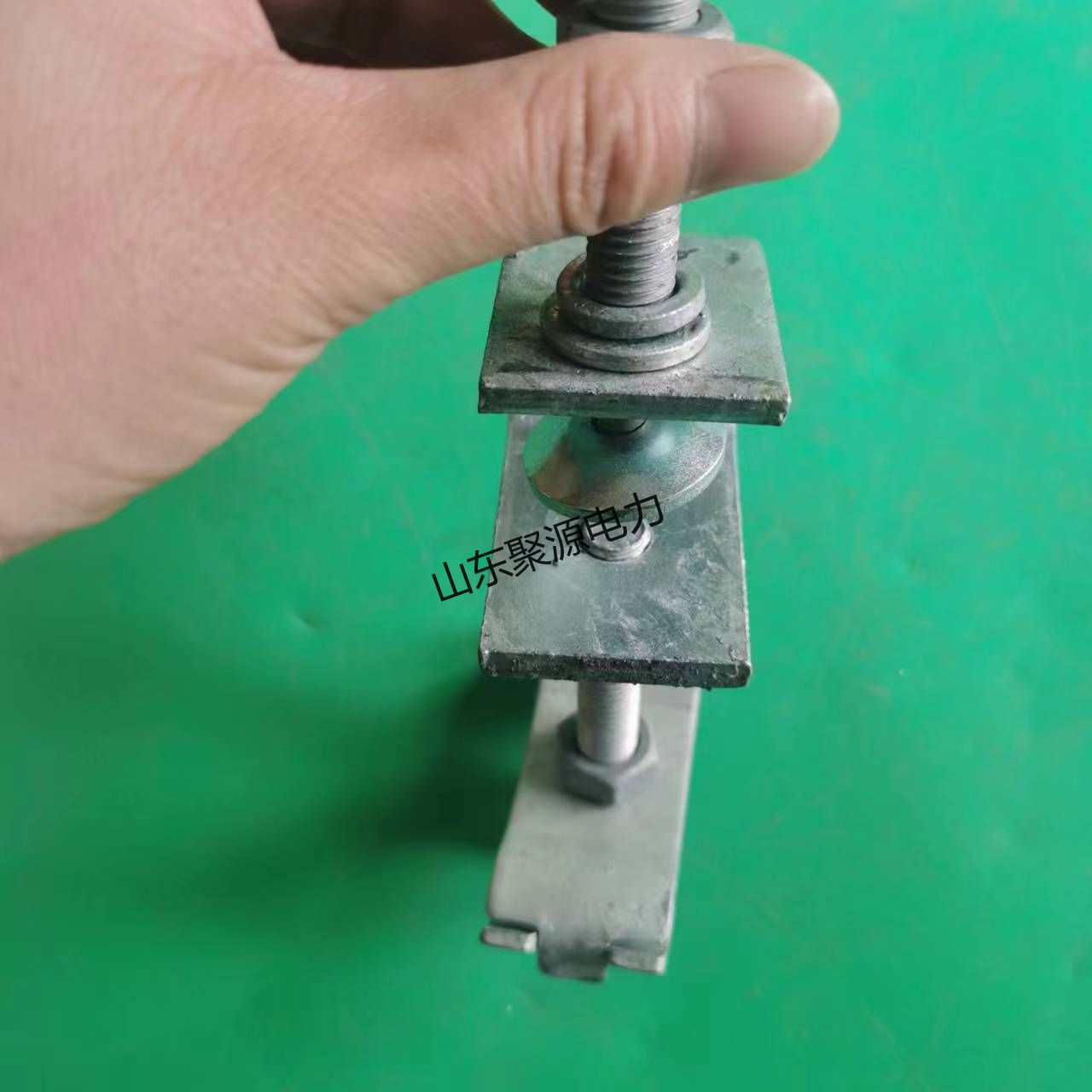 Opgw光缆引下线夹 杆用固定夹具 塔用热镀锌夹具  OPGW光缆引下线夹  塔用引下线夹  电力固定金具