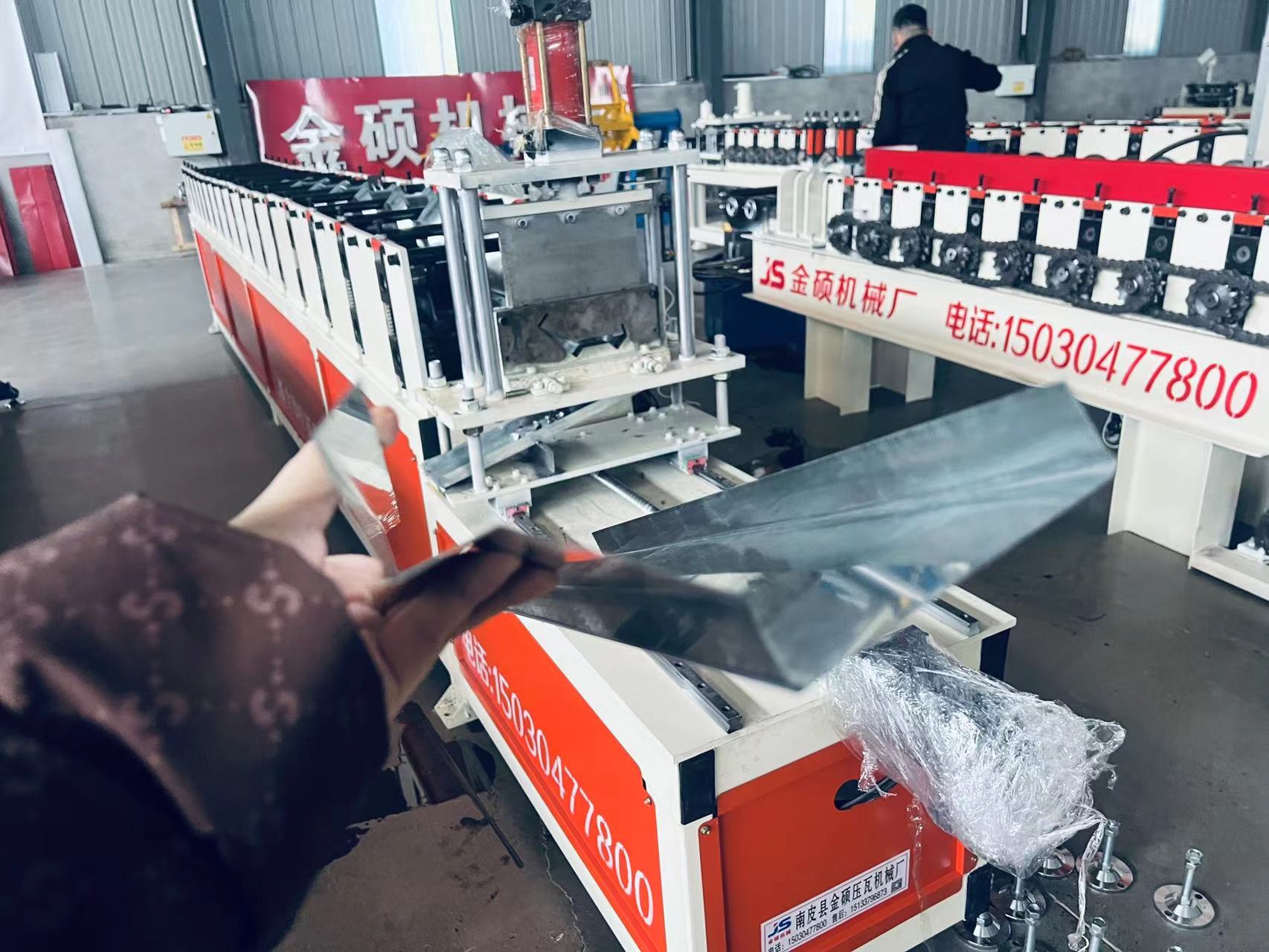 阳光房水槽机 金硕 锌铝镁阳光房水槽设备 包边水槽机器  光伏水槽设备