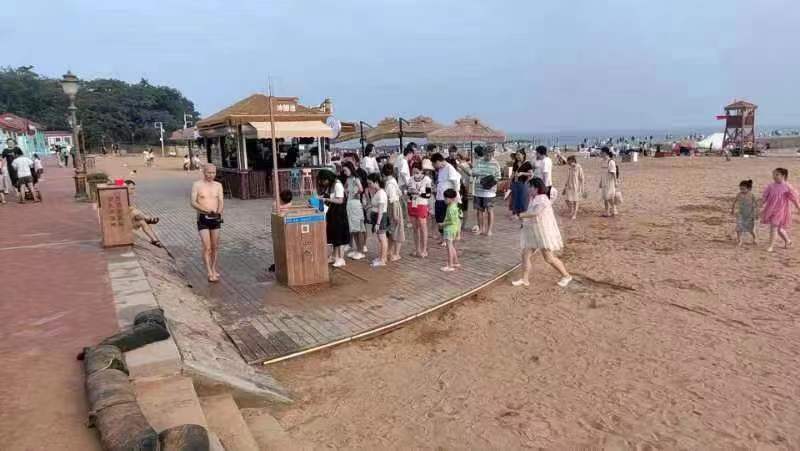 春天露营房车基地 自助扫码冲脚桩  露营用水  自助扫码淋浴桩  海边扫码冲脚淋浴