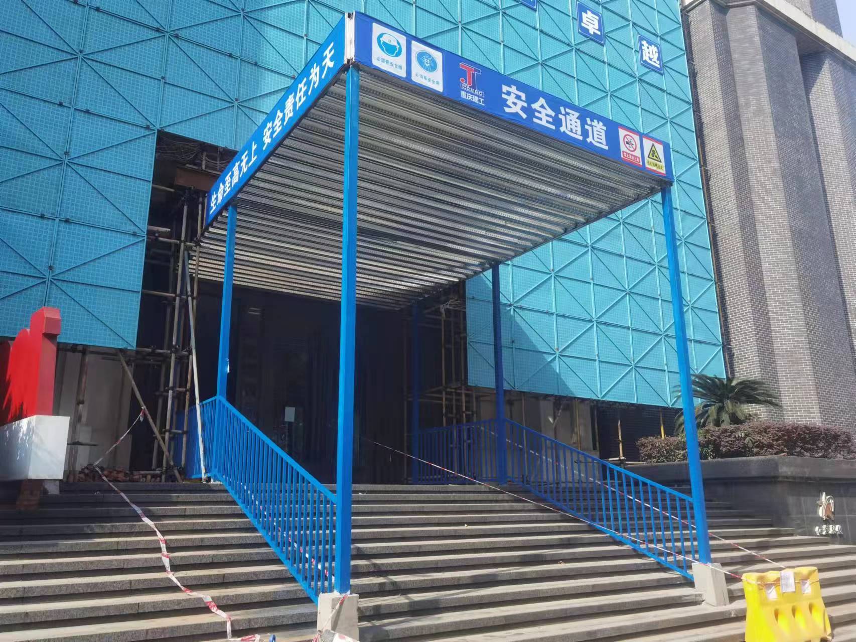 工地施工安全通道人工通道防护棚施工长廊安全通道棚  人行通道棚