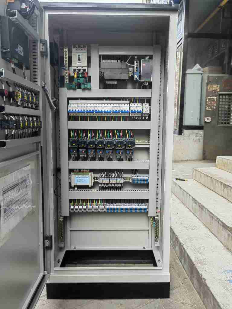 郑州西门子PLC可编程控制柜ABBPLC可编程控制柜配电柜  plc  变频器