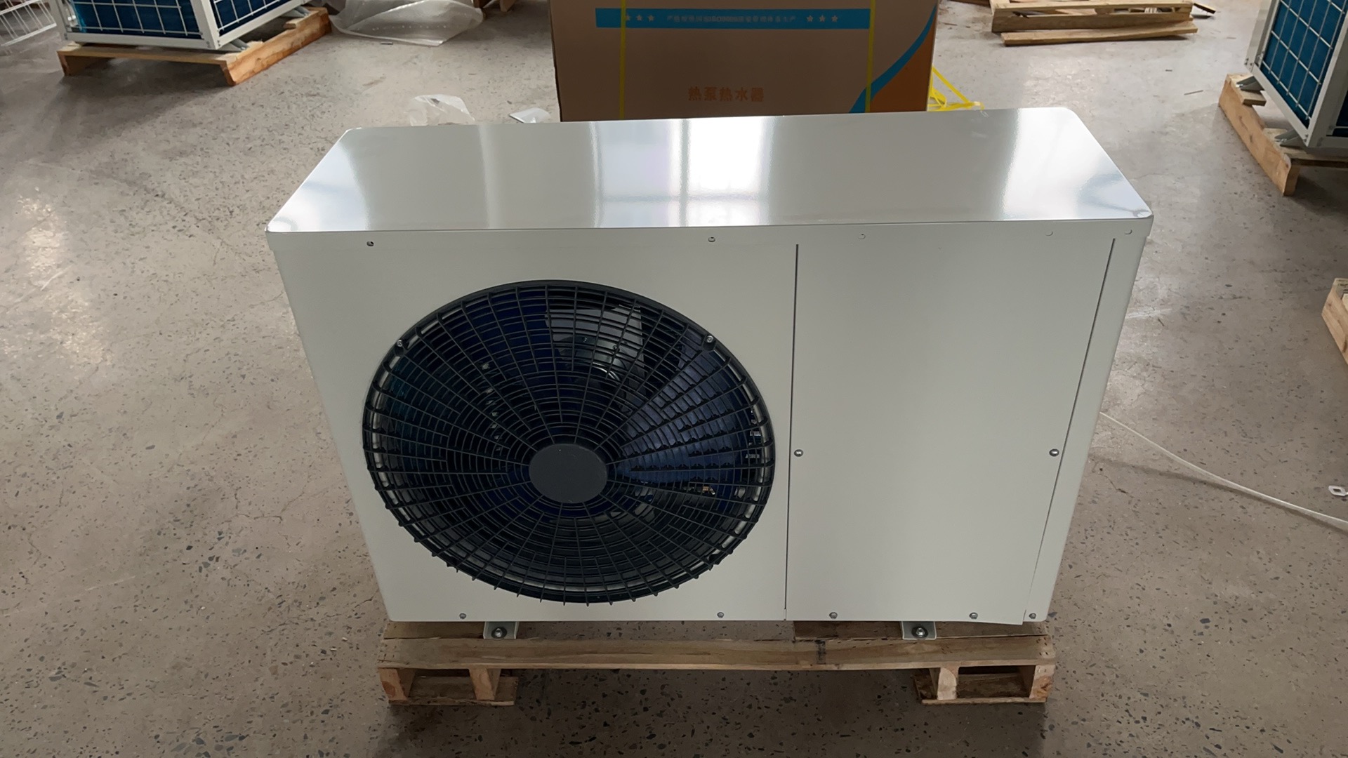 3匹空气源热泵热水机组  佰什特  BKR03D