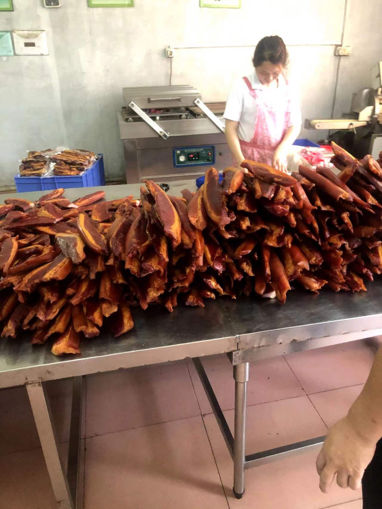 腊食品腊肉脱水烘干房建造  腊食品烘干  腊肉烘干