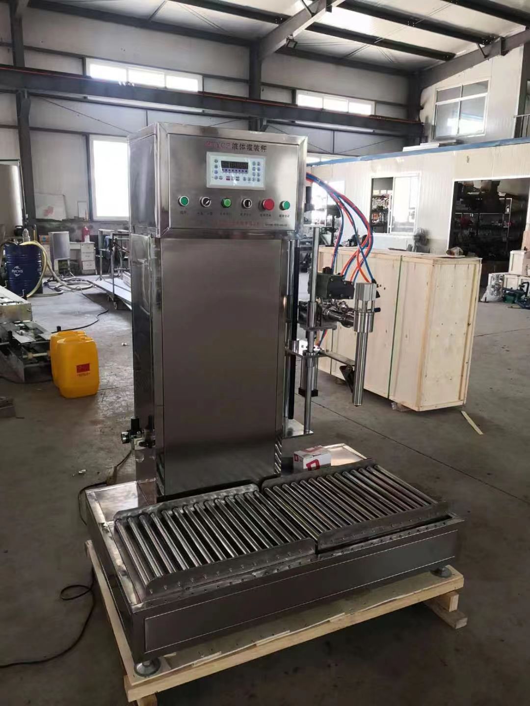 称重式化工助剂灌装机  固化剂灌装机  树脂灌装机