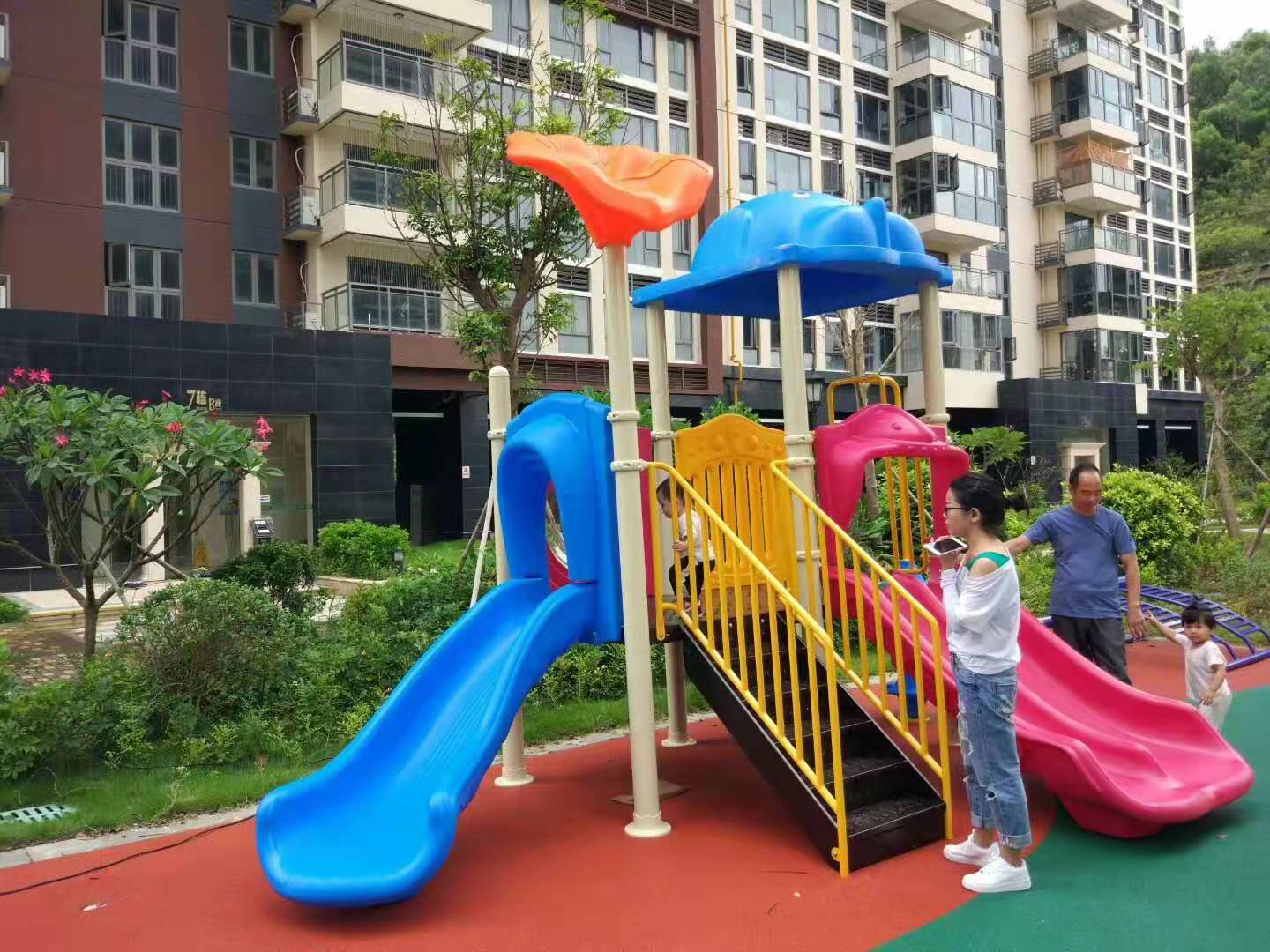 社区EPDM地胶修补 小区塑胶地面施工 公园广场安全地垫
