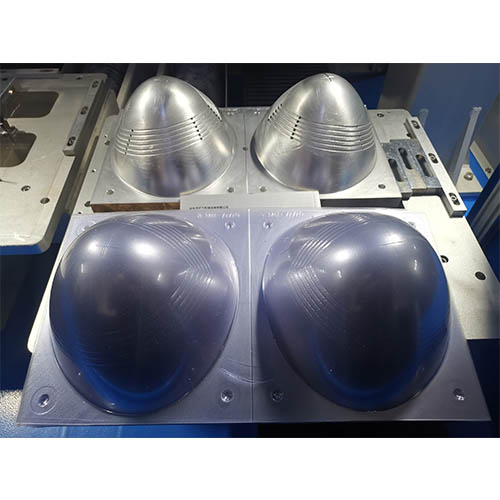 YL-3W1380三维五轴激光切割机