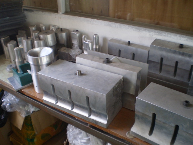 定制超声波焊接模具，超声波塑胶熔接模具，塑胶热压模具厂家  超声波熔接模具  沙井塑胶热压模具  公明塑胶熔接模具