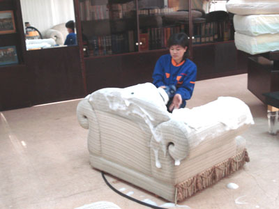 广州洗沙发公司，清洗办公室座椅，上门洗电影院椅子  清洗服务