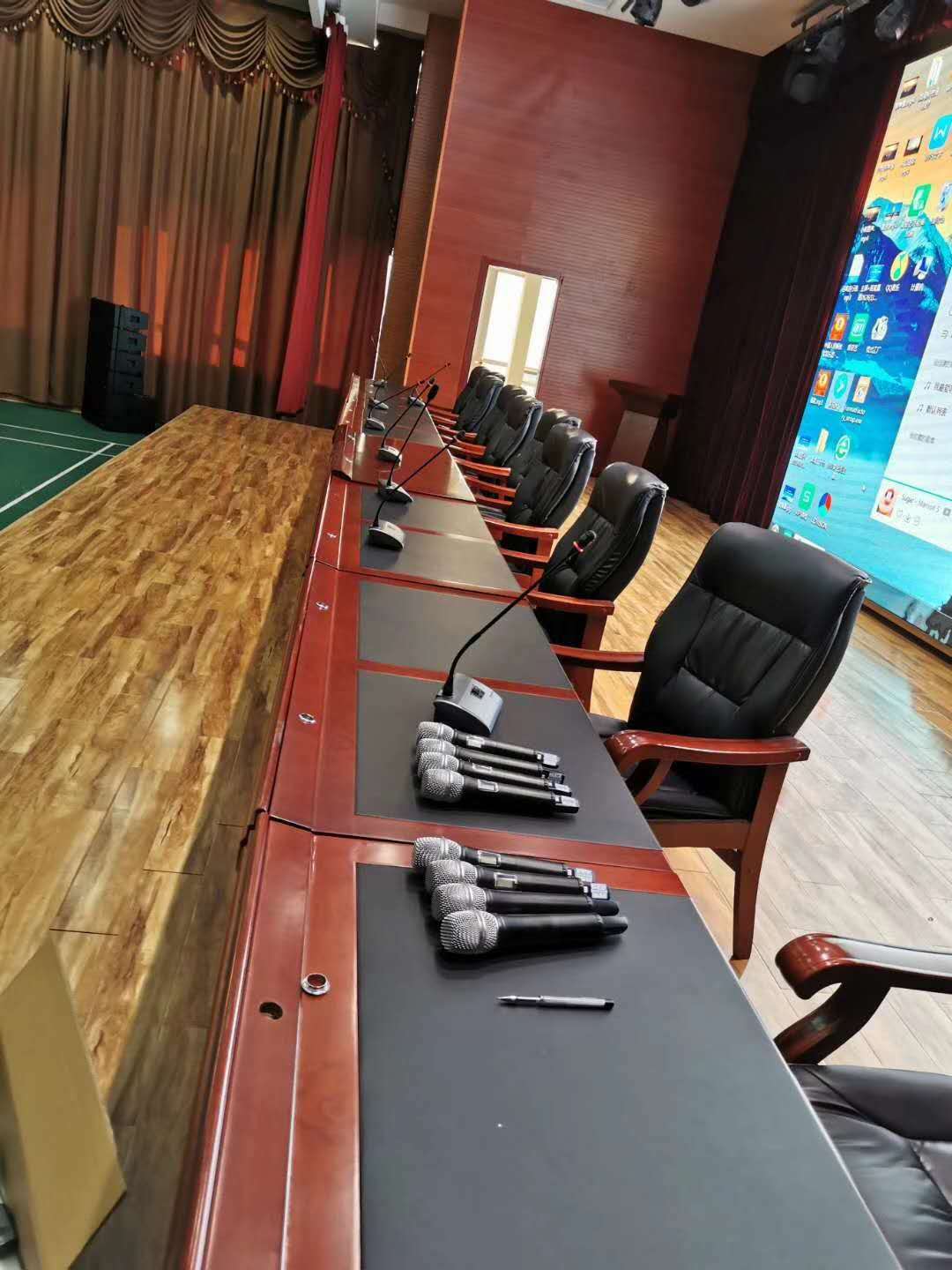 郑州LED显示屏批发与安装公司  郑州LED显示屏安装  郑州LED显示屏公司