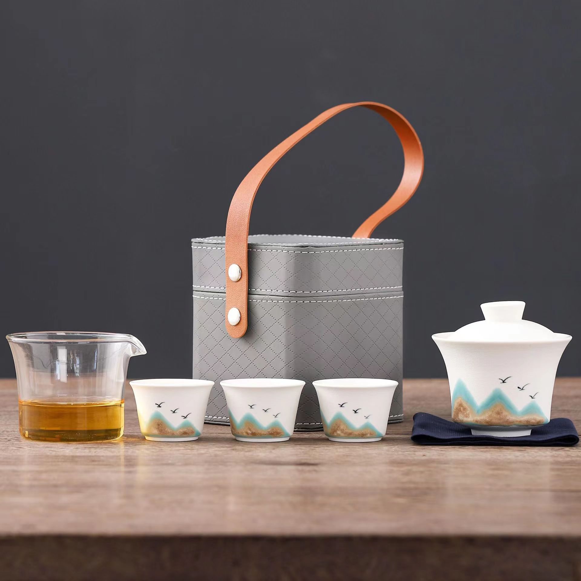 陶瓷茶杯广告杯保温杯陶瓷餐具陶瓷盘子陶瓷酒瓶茶叶罐  骨瓷咖啡杯碟  陶瓷茶杯水杯  促销礼品杯