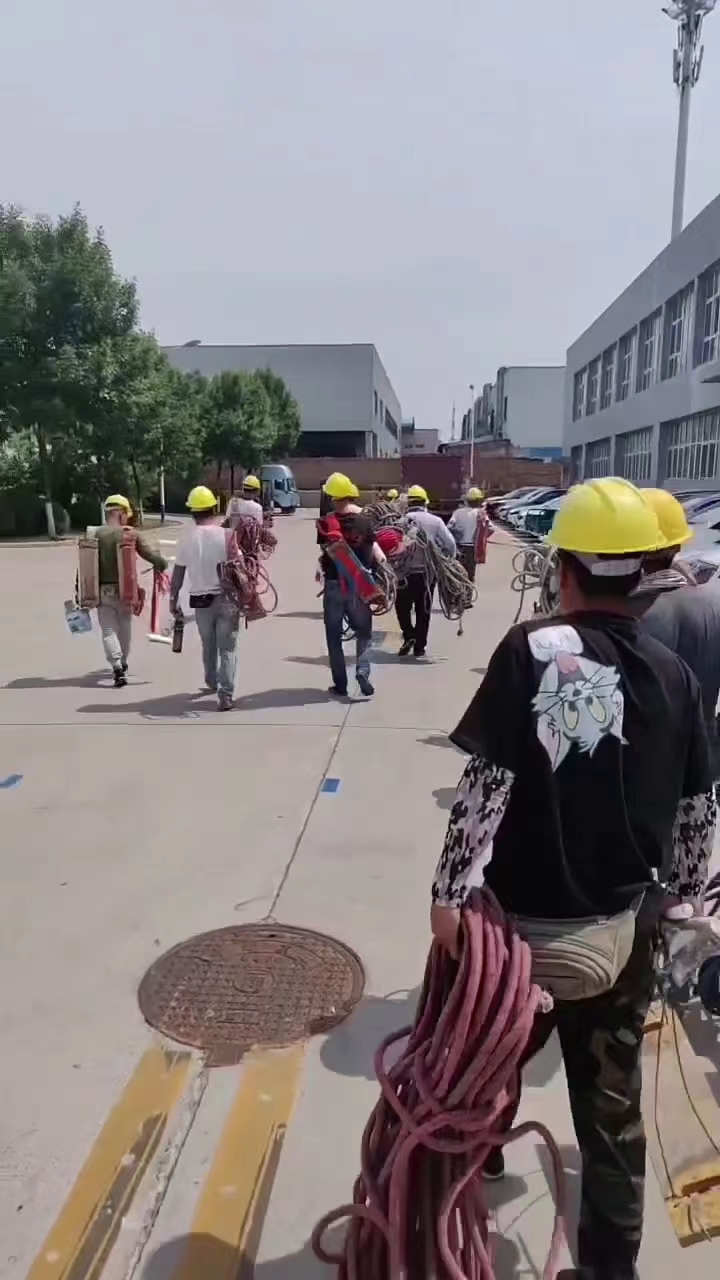上海别墅外墙防水翻新  高空  蜘蛛人