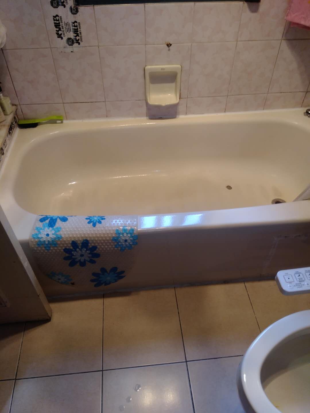 上海XHKL心海伽蓝浴缸维修  维修浴缸漏水