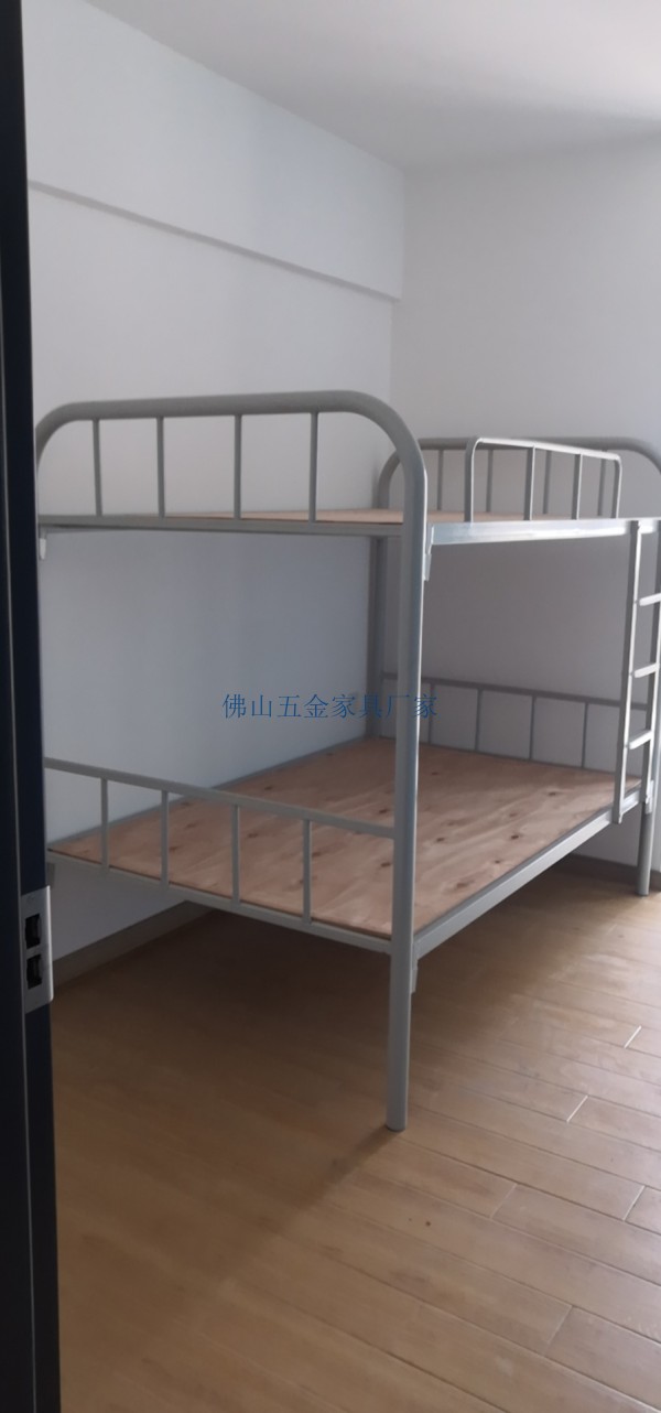 广西岑溪市铁架床双层上下铺高低床个性定制配套齐全  宿舍铁架床