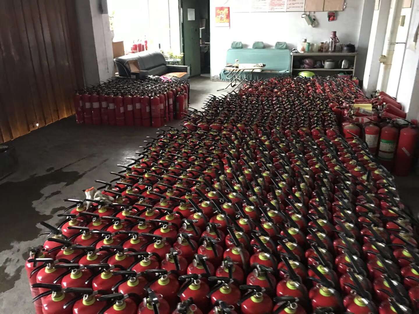 长沙市梅溪湖灭火器维修年检换粉 市内可上门取送  梅溪湖灭火器年检  灭火器灌粉