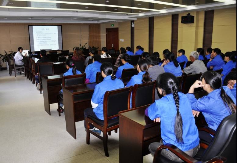 广州天河珠村写字楼长期打扫清洁员、专业保洁公???司  保洁公司  保洁外包  日常保洁