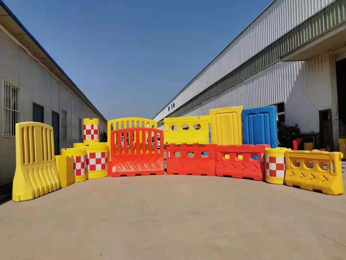 市政吹塑滚塑注水注沙三孔水马围档  市政吹塑滚塑水马