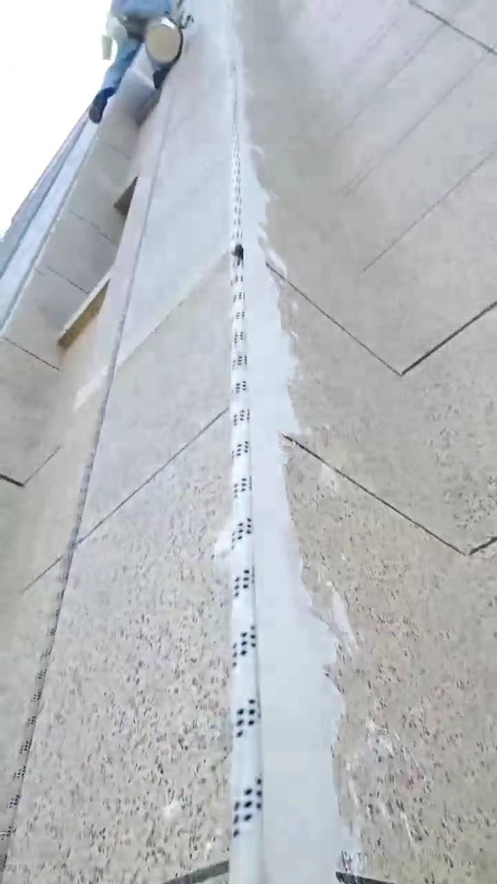 上海外墙渗漏 窗框滴水 蜘蛛人吊绳维修防水  高空