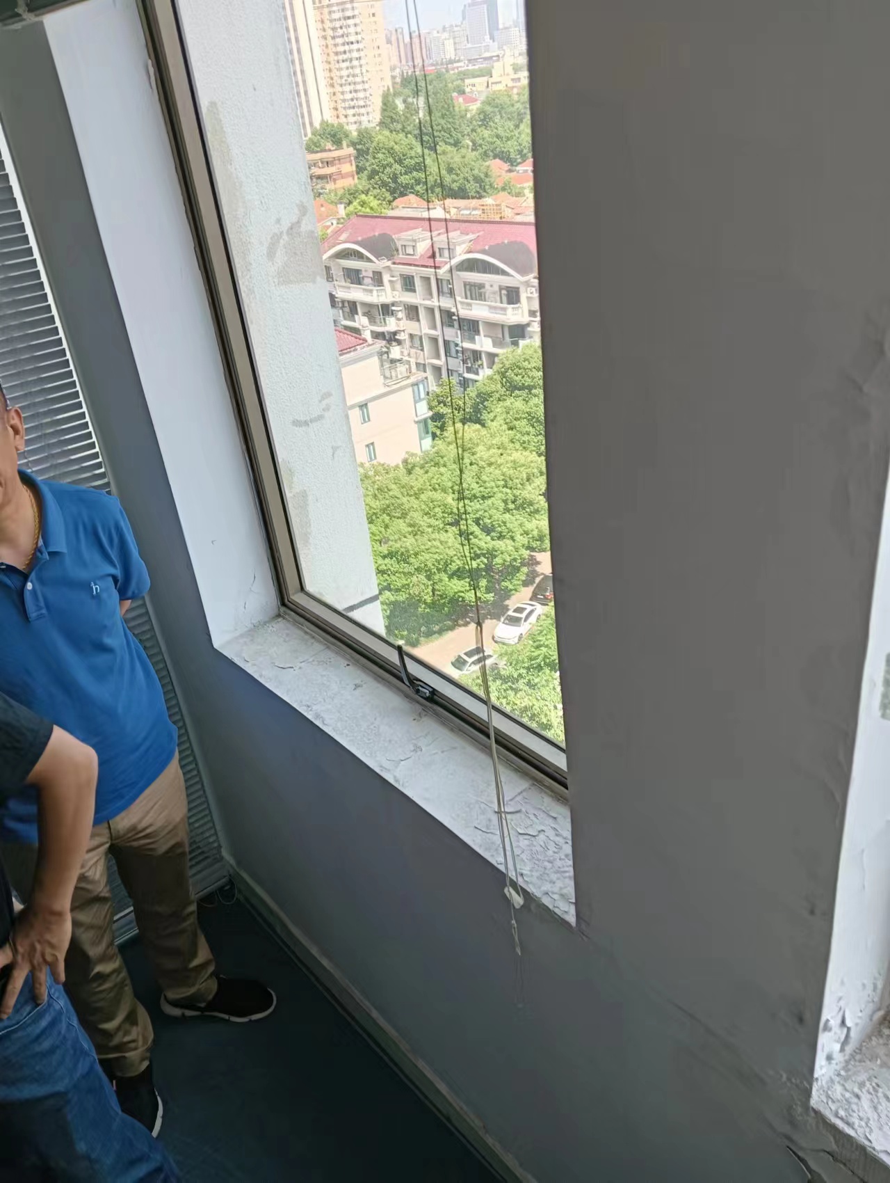上海外墙清洗防水翻新维修安装  高空  蜘蛛人