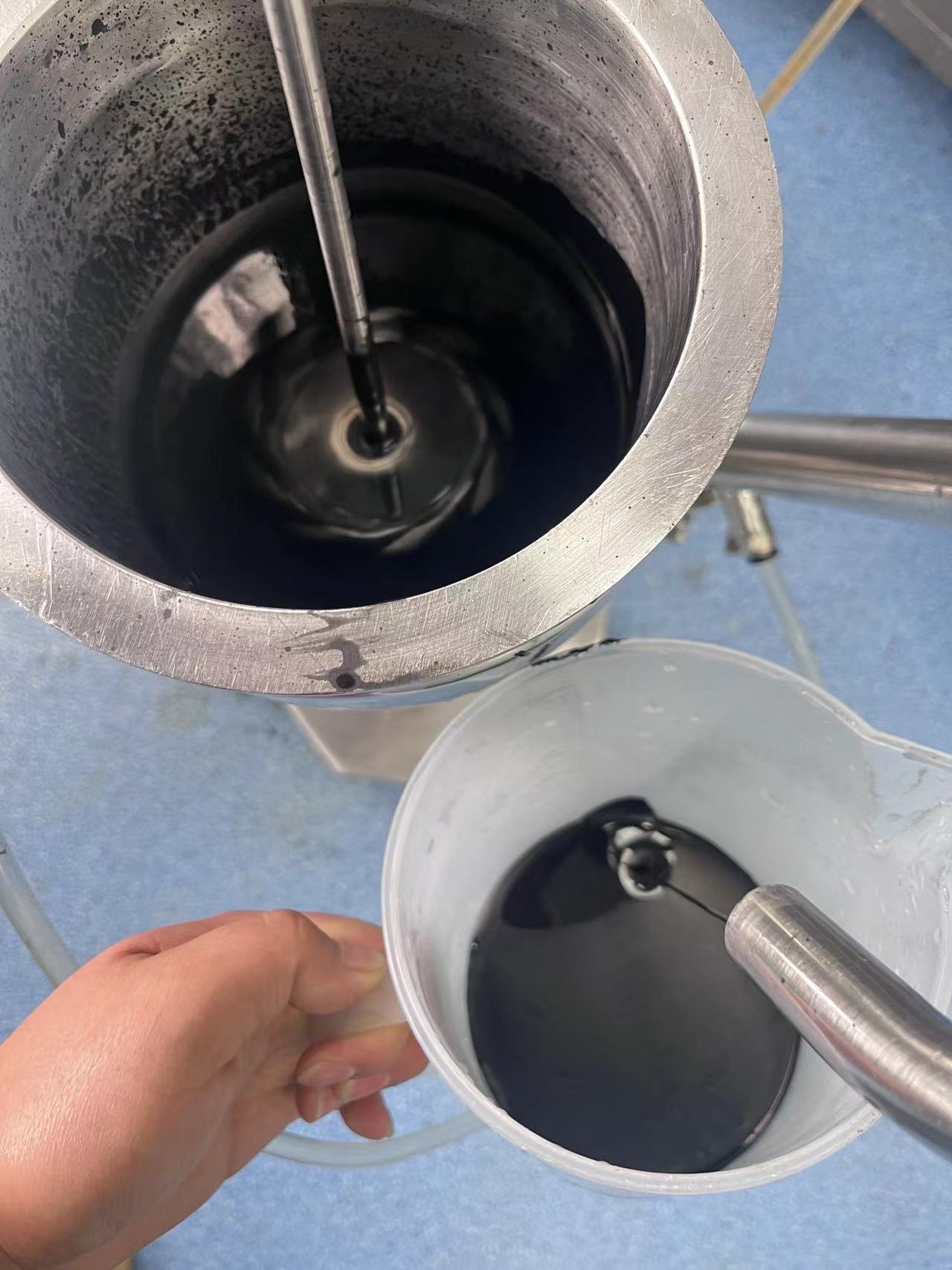 碳纳米管高剪切研磨分散机，碳纳米管研磨分散机  碳纳米管高剪切分散机  碳纳米管研磨分散设备