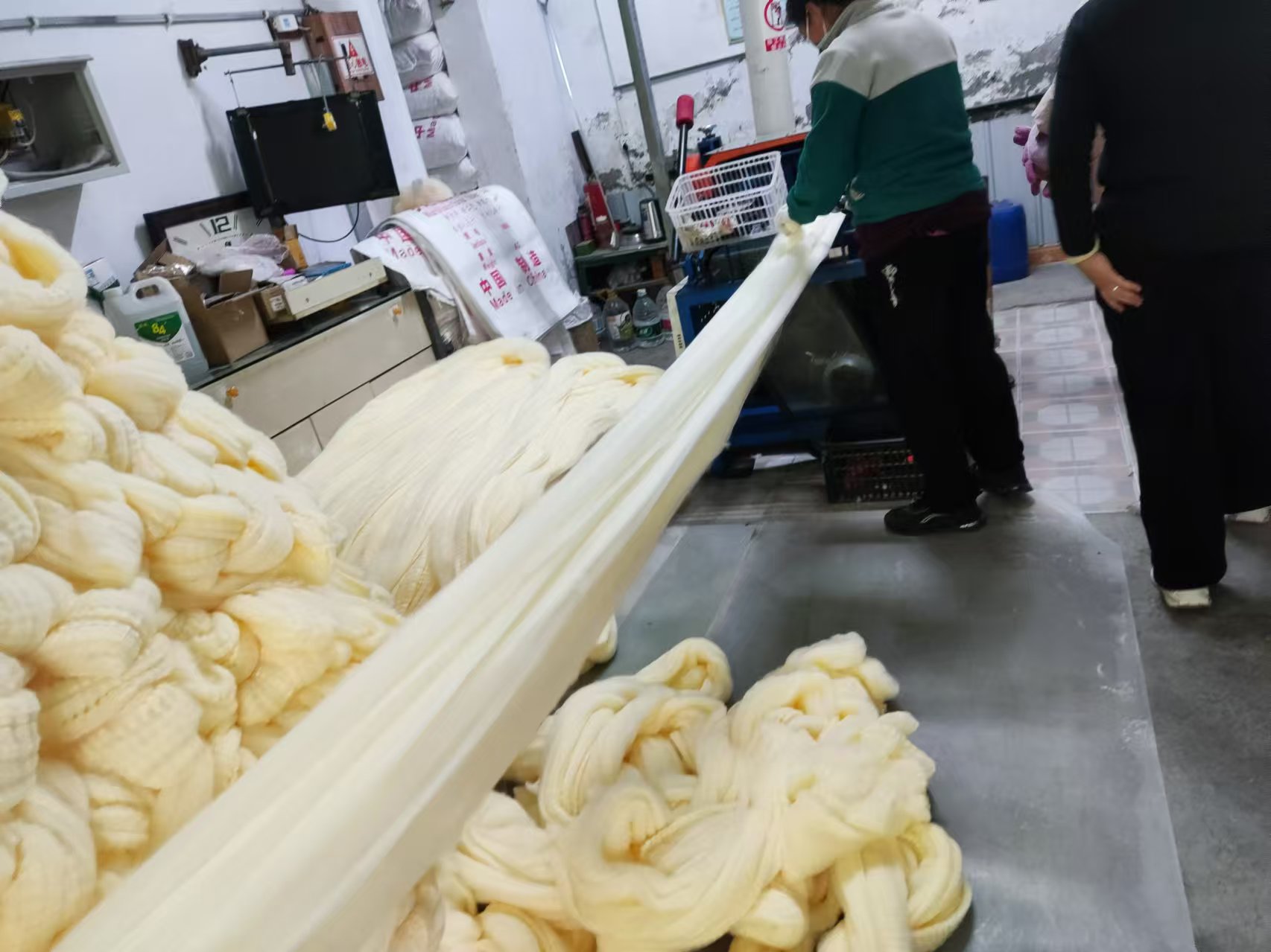 纤维球 去除微生物 提高水质 过滤吸附油脂 工业废水处理  污水处理  纤维球的特点