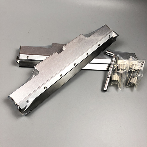 路登科技上胶喷胶机刮刀架上胶机刀板刀架刮胶刀片治具  自动上胶喷胶机乱刀架
