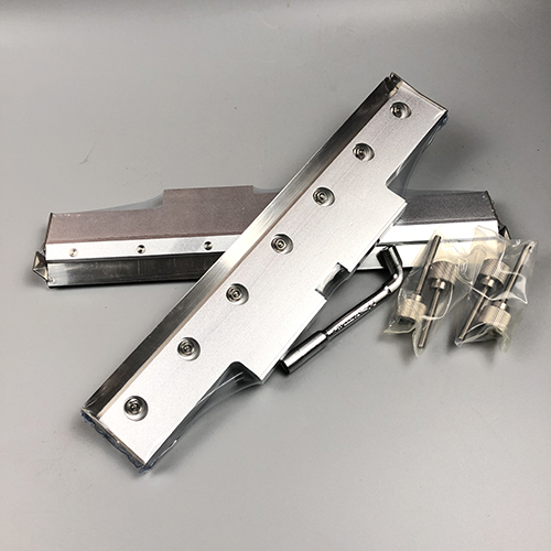 路登科技上胶喷胶机刮刀架上胶机刀板刀架刮胶刀片治具  自动上胶喷胶机乱刀架