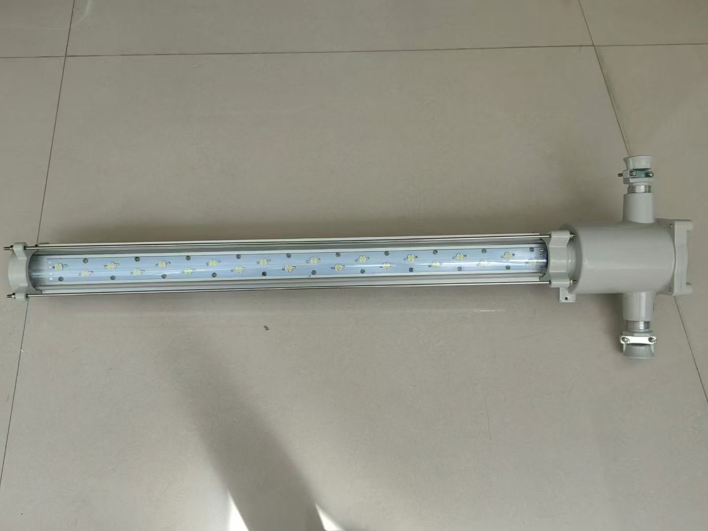 DJS矿用隔爆兼本安型LED巷道灯长条形煤矿防爆灯  矿用隔爆型LED灯  兼本安型巷道灯  DJS18/127L(A)