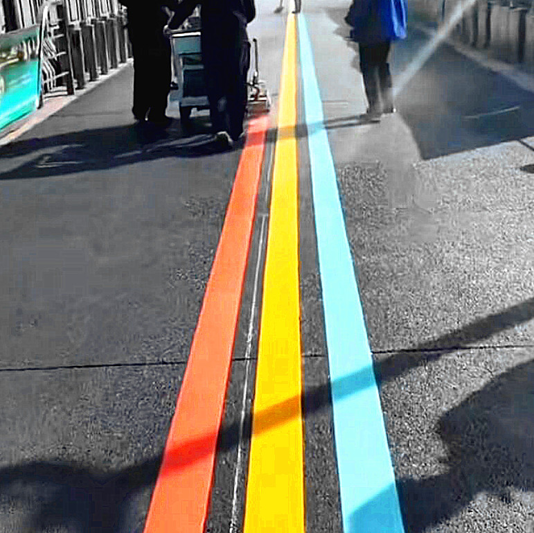 南京彩虹道路标线施工  南京彩虹标线施工  南京三色标线施工  南京热熔标线施工