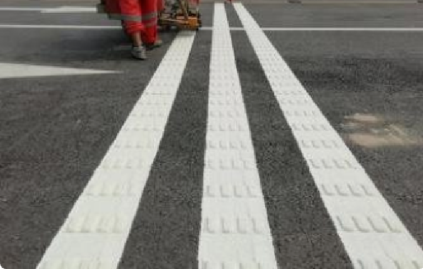 南京彩虹道路标线施工  南京彩虹标线施工  南京三色标线施工  南京热熔标线施工