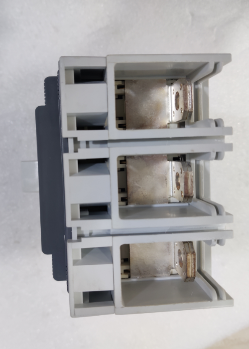 ABB   1SDA051323R1塑壳断路器