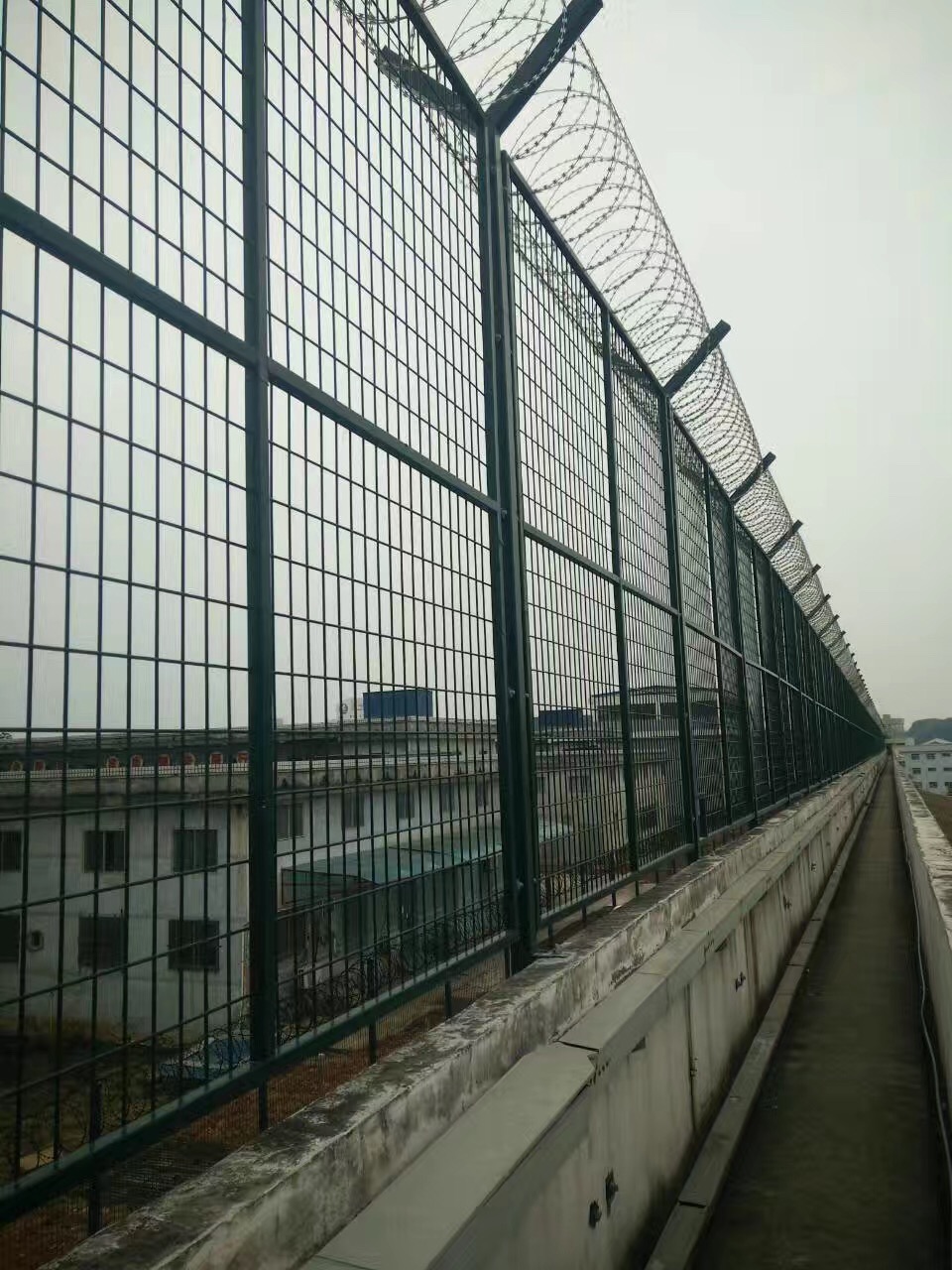 安平县艾瑞金属丝网有限公司
